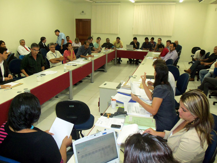 1112012-211509-saude_licita2.jpg