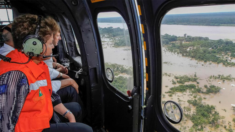 1532014-131143-dilma1_pres.jpg